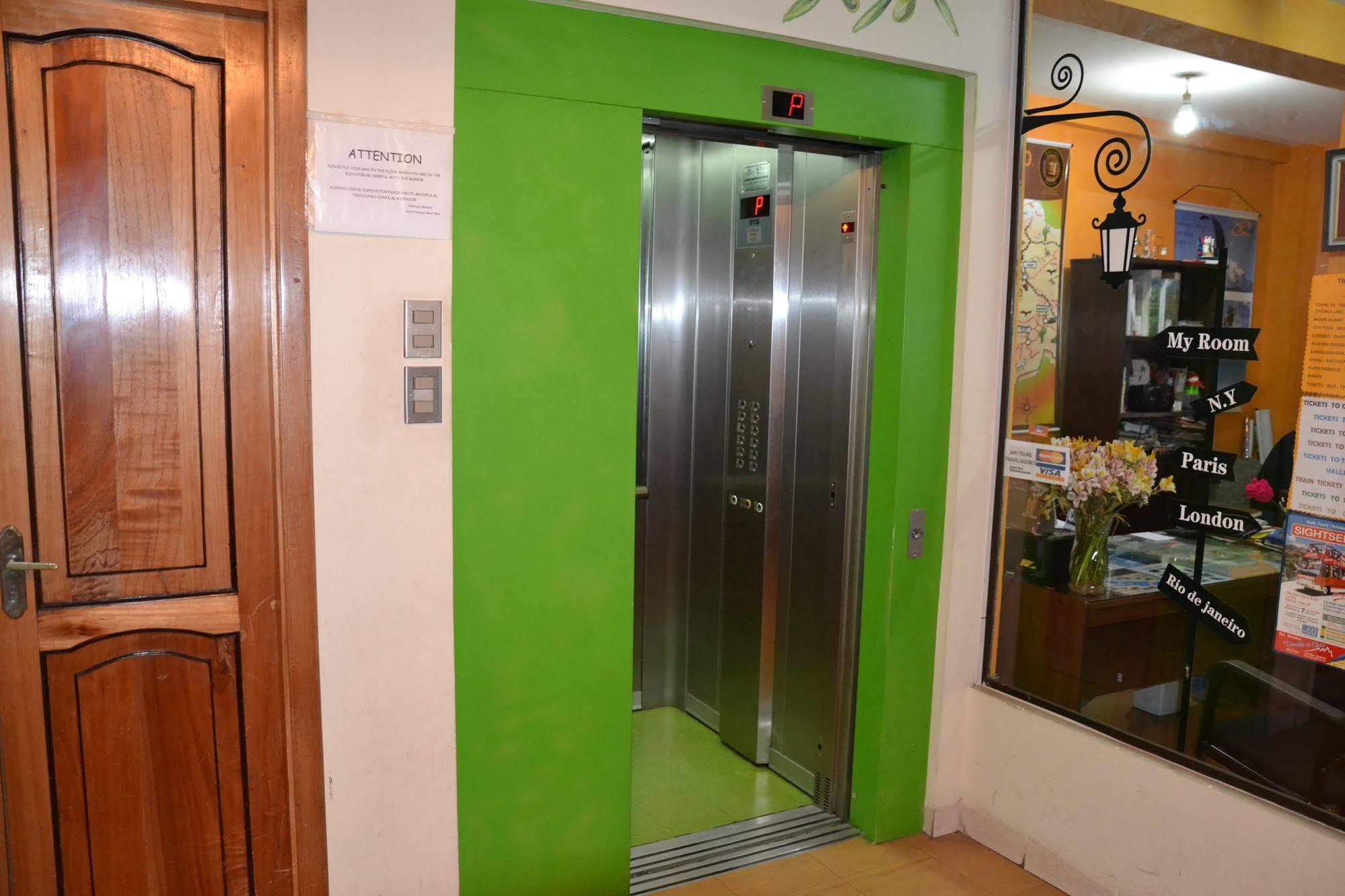 Hostel Porvenir ラパス エクステリア 写真